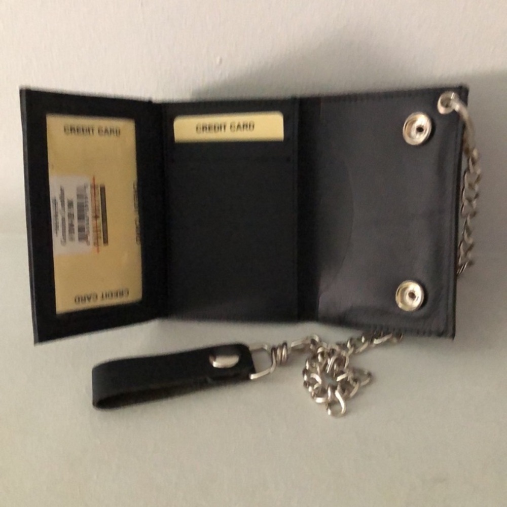 Black Leather Wallet with Chain - Picture 2 of 3